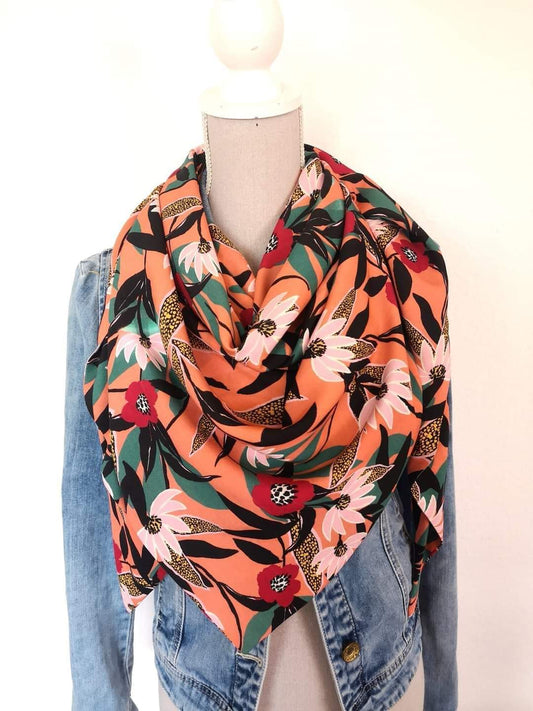 Foulard triangle