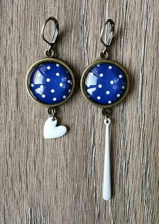 Boucles d'oreilles asymétriques