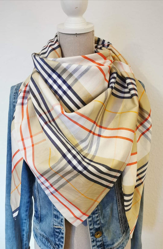 Foulard triangle